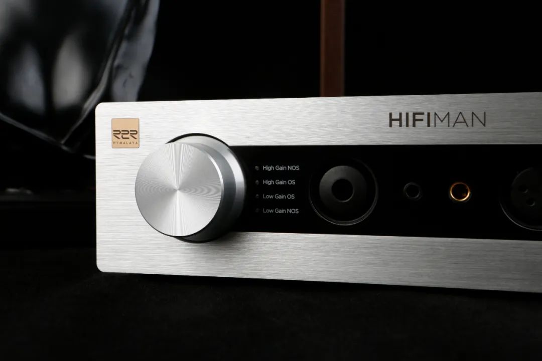 明(míng)月(yuè)驚鵲，清風(fēng)鳴蟬｜HIFIMAN EF400耳放(fàng)一(yī)體(tǐ)機(jī)的(de)平衡之道(dào)